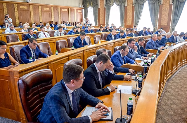 В челябинском заксобрании созданы комиссии по контролю за соблюдением антикоррупционного законодательства