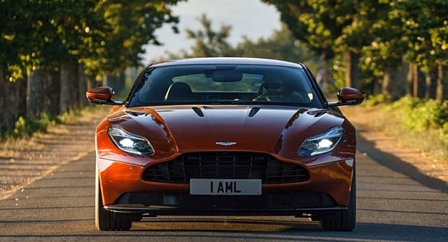 Aston Martin DBX с 6-цилиндровым двигателем достанется только Китаю