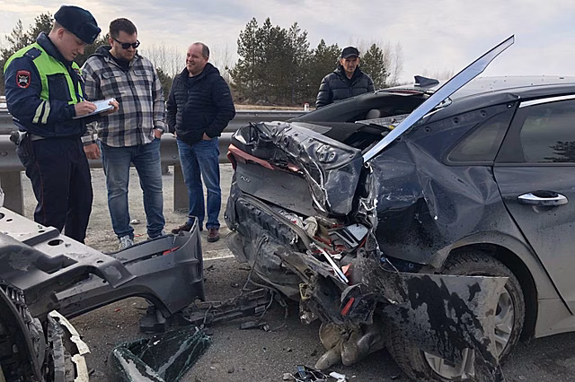 На дороге из Тюмени в поселок Богандинский столкнулись сразу шесть автомобилей