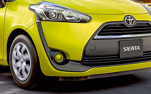 Названы плюсы и минусы праворульного б/у компактвэна Toyota Sienta