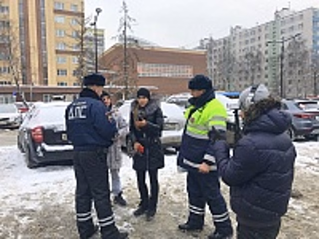 Сотрудники Госавтоинспекции Зеленоградского округа присоединились к социальному проекту «Я помогаю инвалидам»