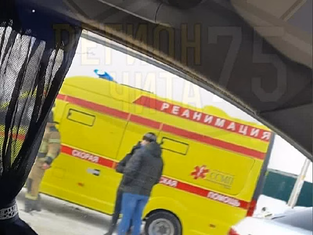 Два фургона столкнулись на перекрёстке в Чите - есть пострадавший