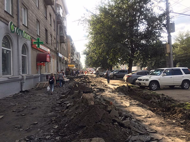 Ликвидация парковок в Новосибирске -  новый удар для предпринимателей. Эксперты оценили последствия