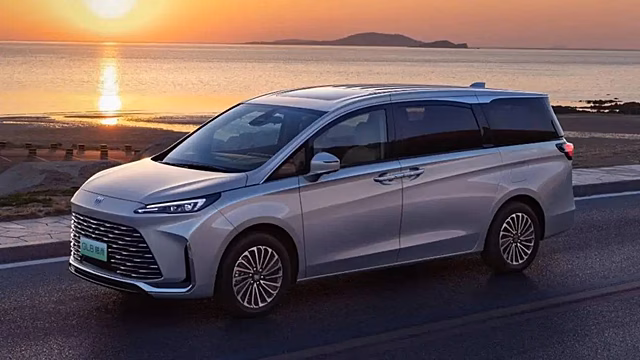 Минивэн Buick установил мировой рекорд по запасу хода