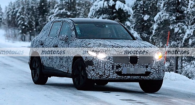 Новый Mercedes-Benz GLC 2022 заметили на зимних тестах