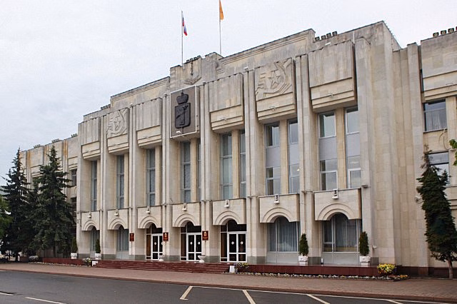 ​Губернатор проверил ход ремонта дороги Красный Профинтерн – Вятское