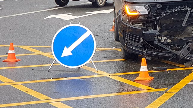 ДТП с участием нескольких автомобилей произошло на Кутузовском проспекте