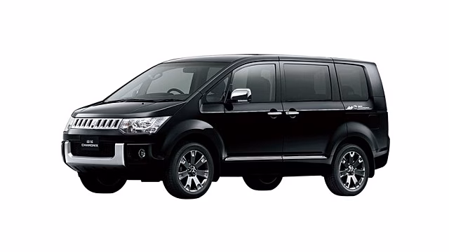 Минивэн Mitsubishi Delica получил юбилейную версию