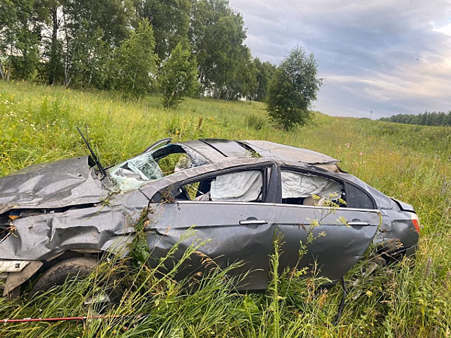В Самарской области 7 июля Geely Emgrand на скорости вылетел в кювет