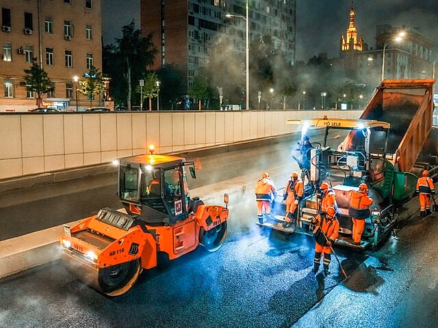 Замена асфальта началась на Садовом кольце в Москве