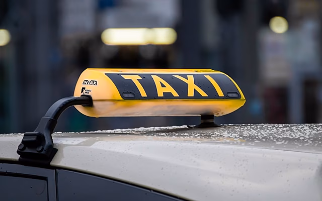 В марте в работе рязанских таксистов нашли свыше 20 нарушений, два автомобиля изъяли