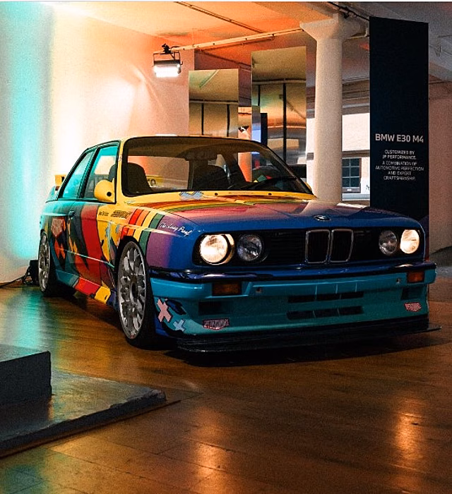 E30 M4: гибрид классики и мощности нового поколения