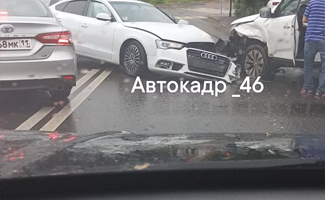 В Курске в жестком ДТП на Кр.Октябре пострадал 68-летний мужчина