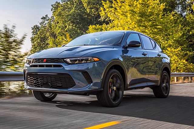 Dodge рассекретил кроссовер Hornet