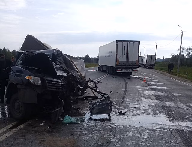 Новосибирец пошел на риск и погиб в ДТП с фурой
