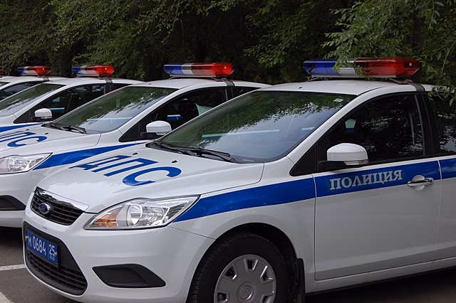 С 12 июля водителей, оставивших детей в авто, начнут штрафовать