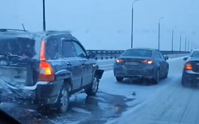 В Рязани со стороны Солотчи образовалась пробка из-за двух аварий
