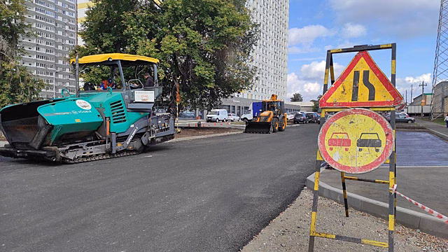 Завершаются дорожные работы на улице Кавказской в Оренбурге