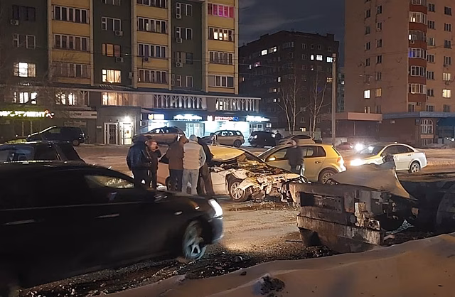 В Новосибирске на Котовского произошло массовое ДТП