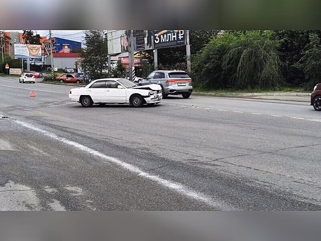 Две аварии произошло на улице Шилова