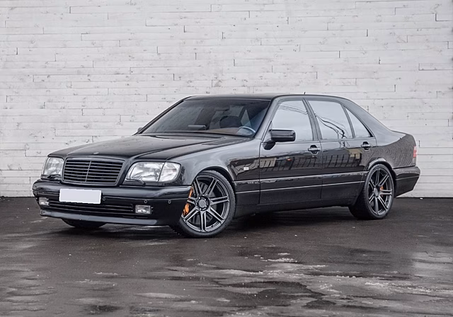 20-летний S-Class оценили дороже нового Mercedes-AMG S 63