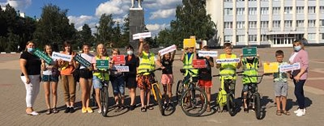 Белгородские велосипедисты призвали спешиваться при переходе проезжей части