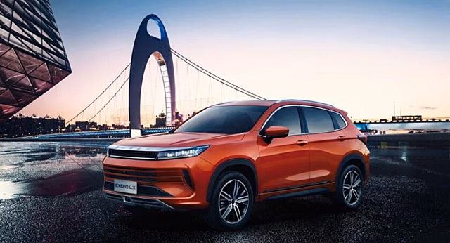 Китайский кроссовер EXEED LX станет конкурентом моделям Volkswagen и BMW на рынке РФ