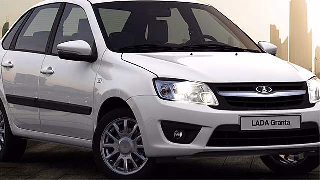 Фото обновленной Lada Granta «утекли» в Сеть