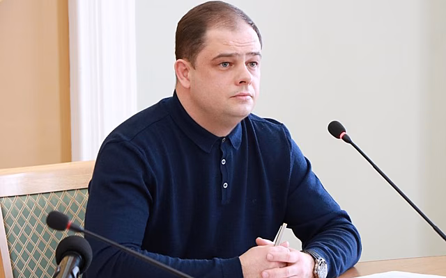 Бурмистров пригрозил дорожным подрядчикам судами в случае нарушений обязательств