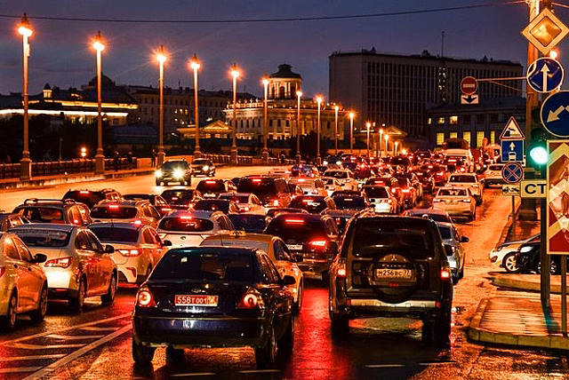 Депутат МГД Бускин: Количество вредных выбросов от транспорта в Москве сократилось более чем на 60%