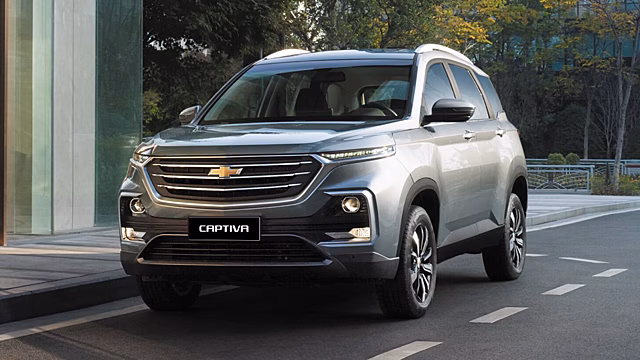 В России замечен в продаже недорогой семейный кроссовер Chevrolet