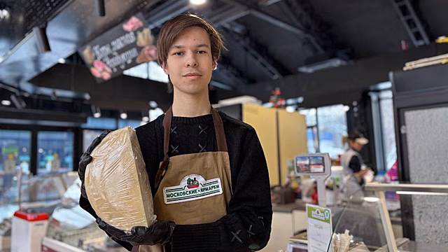 От крымских сыров до якутских колбас: какую продукцию можно приобрести на московских ярмарках