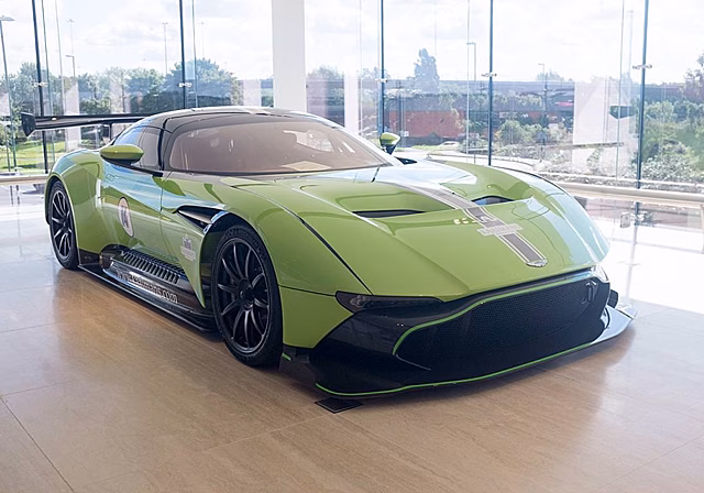 Экстремальный Aston Martin оценили в 206 миллионов рублей