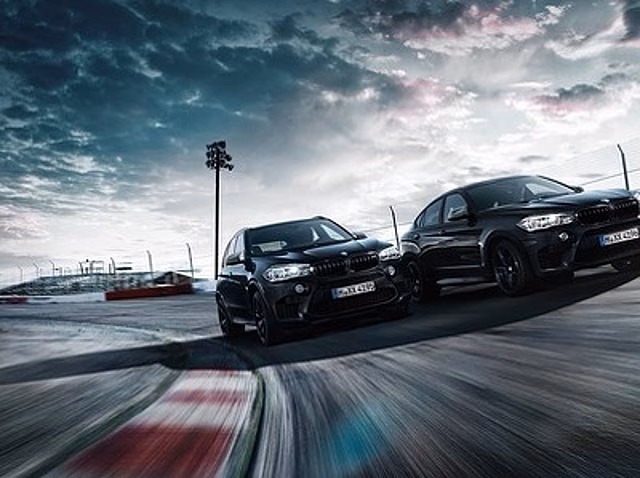 После покраски в черный цена BMW X5 M и X6 M выросла на 2,5 млн рублей