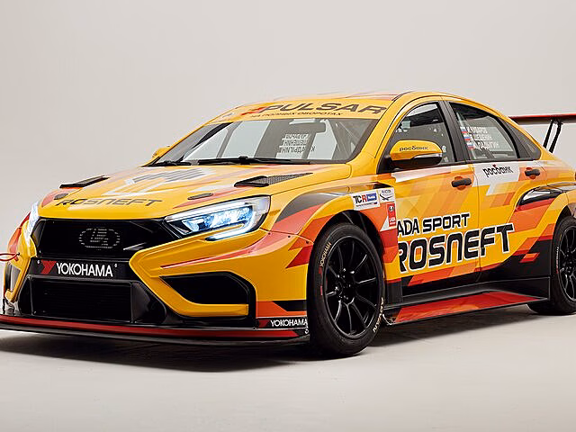 Lada модернизировала автомобили Lada Vesta TCR