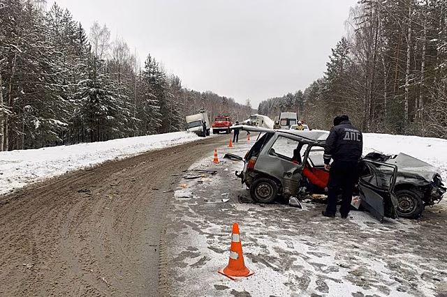 Появились подробности смертельного ДТП с участием "Оки" в Свердловской области