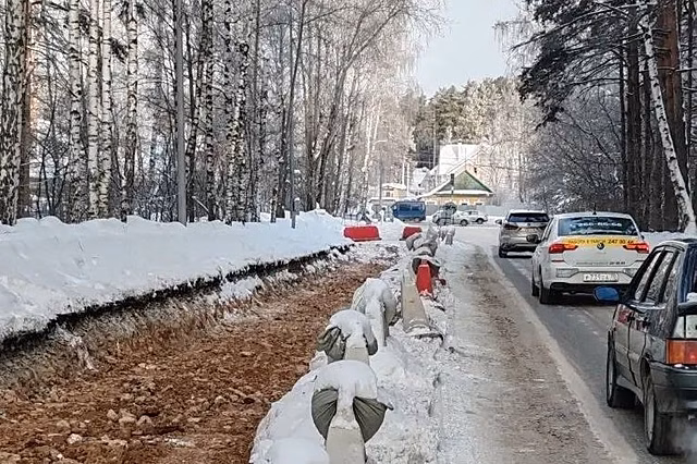 Екатеринбуржцы остались без автобуса из-за нового светофора