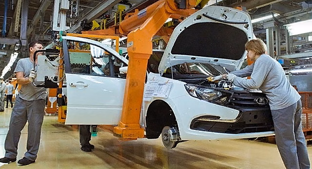 Как «АвтоВАЗ» намерен «зачистить» рынок от иномарок