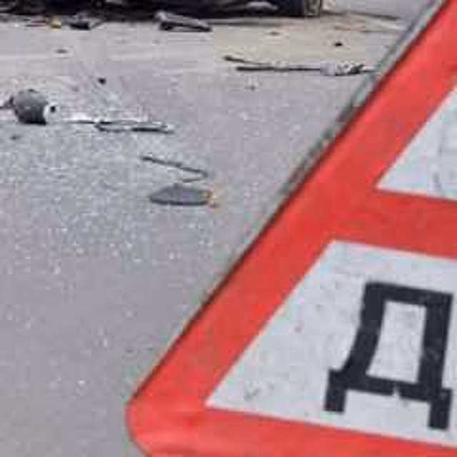 Девушка на арендованном авто дважды врезалась в другую машину на МКАД