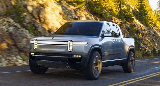 Rivian показал электрический пикап R1T на тестах в пустыне