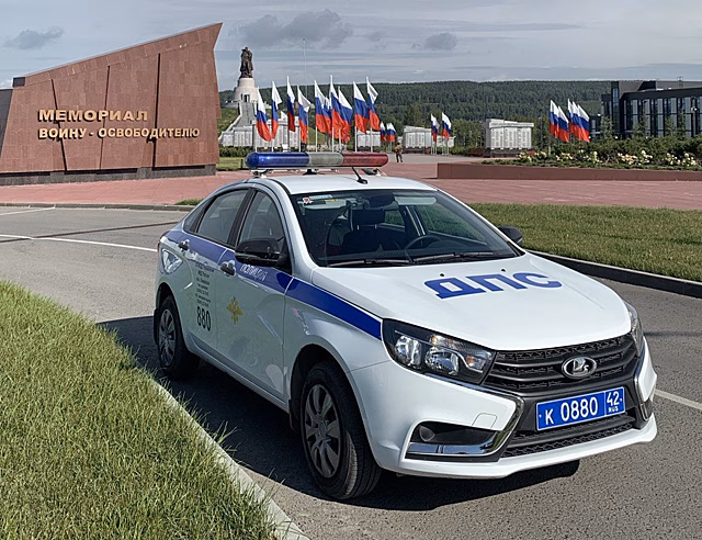 Инспекторы ДПС во время рейда по Кемерову массово поймали лихачей на электросамокатах