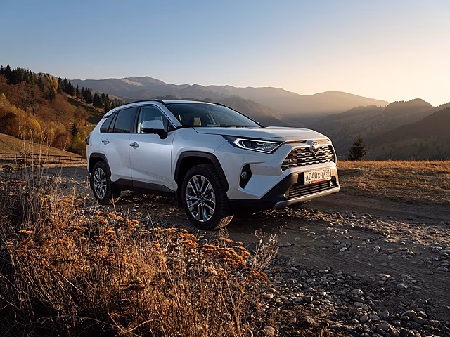 Продажи Toyota в России удвоились