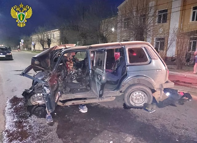Водитель «Нивы» погиб во время столкновения с Jeep Grand Cherokee в Костромской области