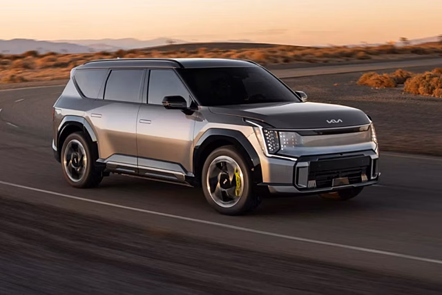 Почему новый Kia EV9 решили сделать не быстрее, а роскошнее