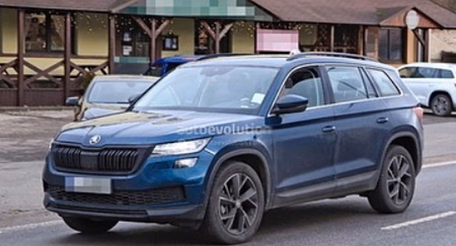 Новый Skoda Kodiaq: появились первые официальные фото и раскрыта моторная гамма кроссовера