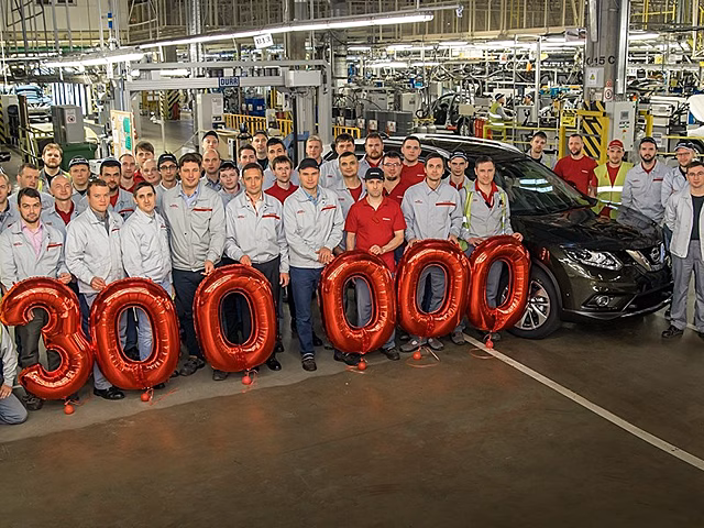 300-тысячный автомобиль сошел с конвейера петербургского завода Nissan‍