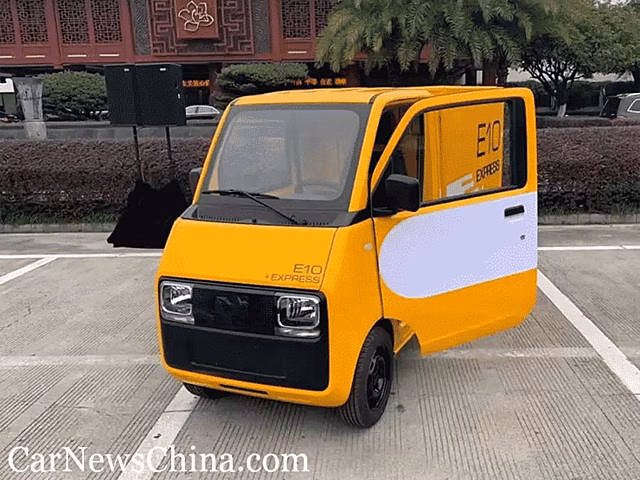 Китайцы разработали забавный одноместный электрофургон для городских перевозок
