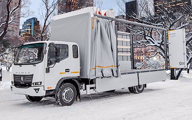 ГАЗ или КАМАЗ? Борьба за покупателя крепчает