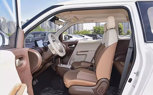 В продажу вышел самый дешевый автомобиль в линейке популярного бренда