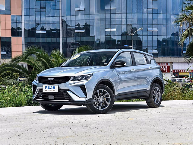 Geely Coolray подешевел в России до 1,4 млн рублей
